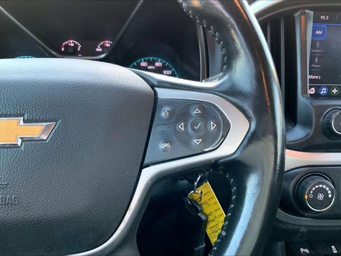 Used 2022 Chevrolet Colorado LT w/ Fleet Safety Package image 24