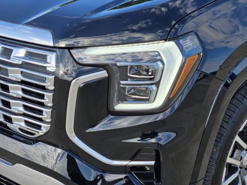 New 2026 GMC Terrain Denali AWD/4WD image 5