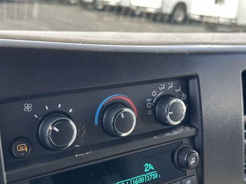 New 2026 GMC Savana 2500 Extended w/ Driver Convenience Package image 18