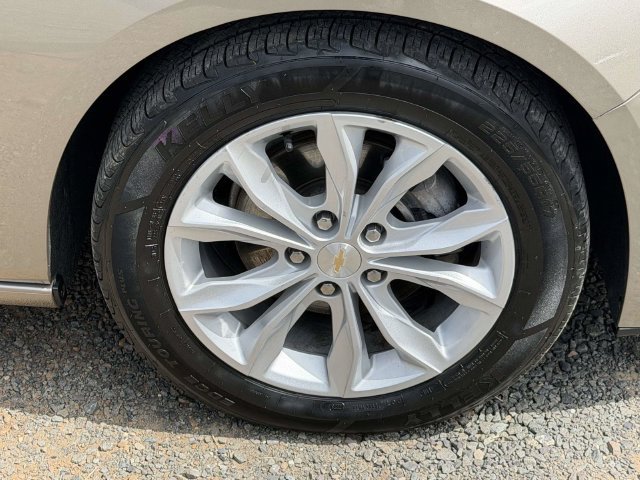 Used 2025 Chevrolet Malibu LT FWD image 9