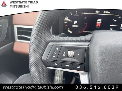 New 2025 Mitsubishi Outlander SEL image 23