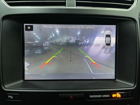 Used 2019 Ford Explorer XLT w/ Equipment Group 202A image 11