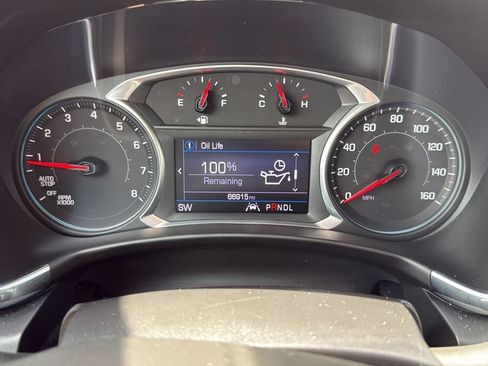 Used 2020 Chevrolet Equinox LT FWD image 22