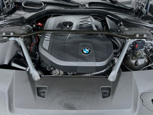 Used 2023 BMW 740i w/ Parking Assistance Package RWD image 34