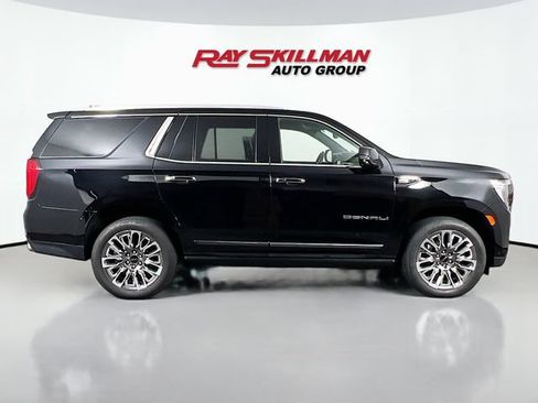Used 2023 GMC Yukon Denali Ultimate AWD/4WD image 8