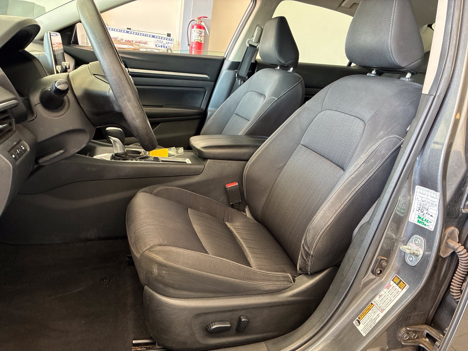 Used 2022 Nissan Altima 2.5 SV FWD image 9