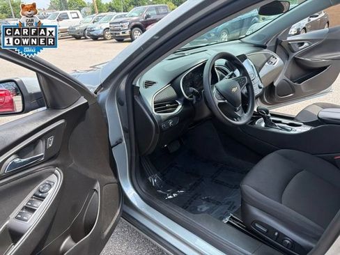 Used 2024 Chevrolet Malibu LT FWD image 13