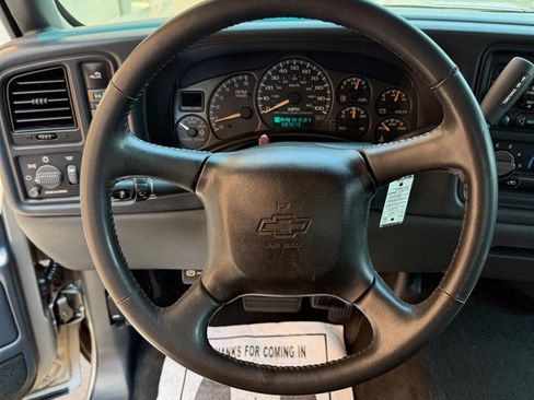 Used 2001 Chevrolet Silverado 2500 Extended Cab LS w/ Snow Plow Prep Pkg AWD/4WD image 15
