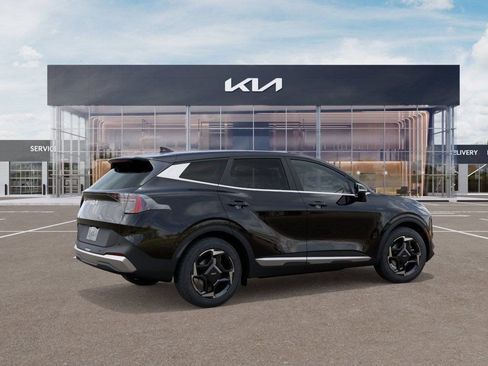 New 2026 Kia Sportage EX FWD image 5