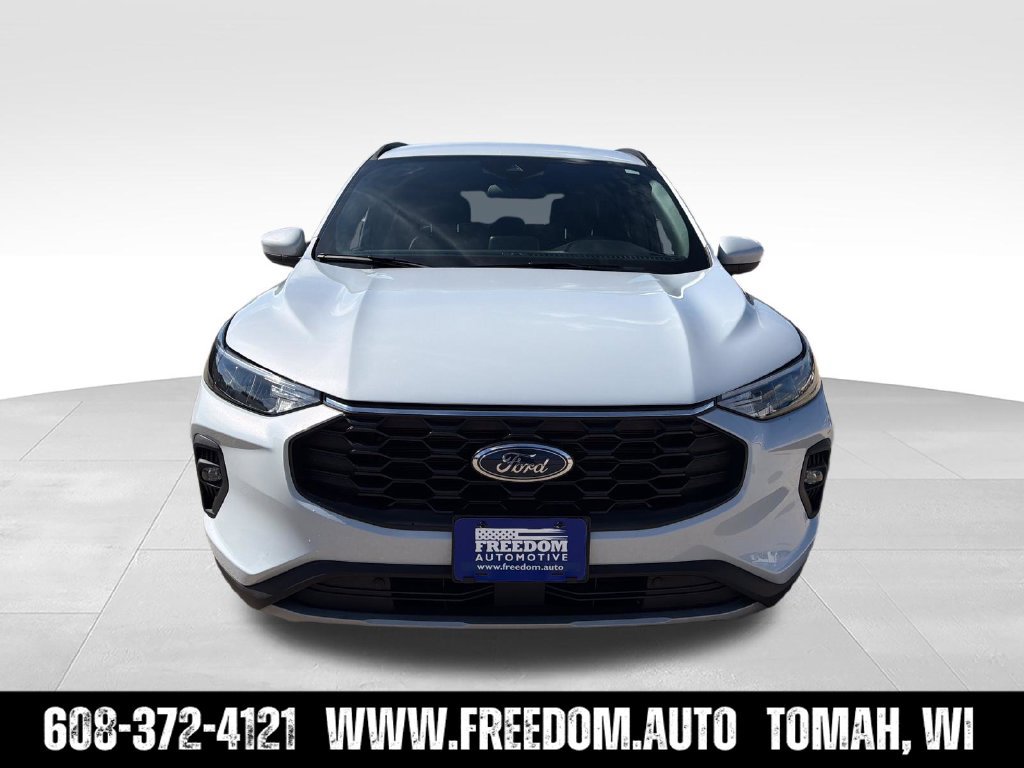 Used 2025 Ford Escape ST-Line Select AWD/4WD image 12