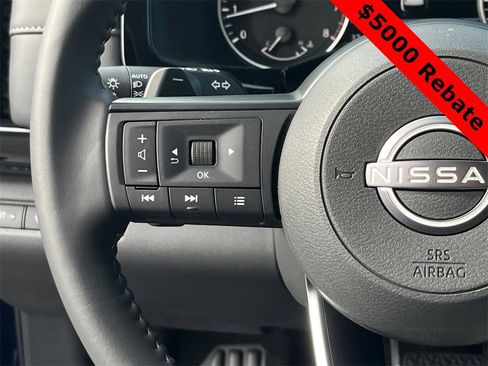 New 2025 Nissan Pathfinder SV w/ SV Premium Package image 22