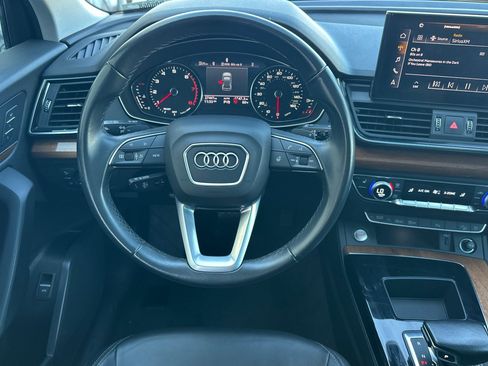 Used 2023 Audi Q5 2.0T Premium w/ Convenience Package image 14