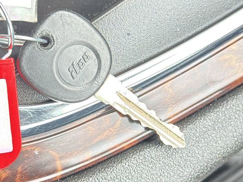 Used 2012 Chevrolet Impala LT image 32