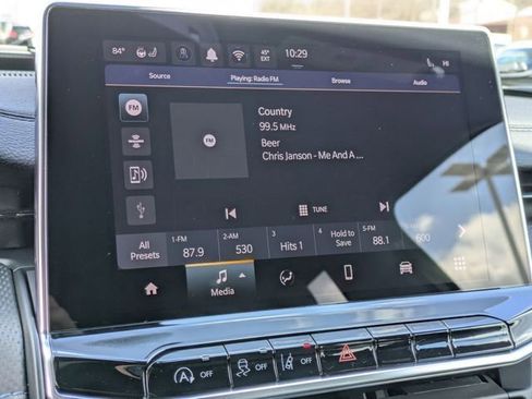 New 2026 Jeep Compass Latitude w/ Sun and Sound Group AWD/4WD image 23
