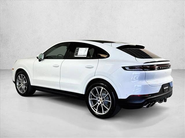 Certified 2026 Porsche Cayenne Coupe AWD/4WD image 3