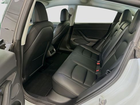 Used 2022 Tesla Model 3 Long Range image 30