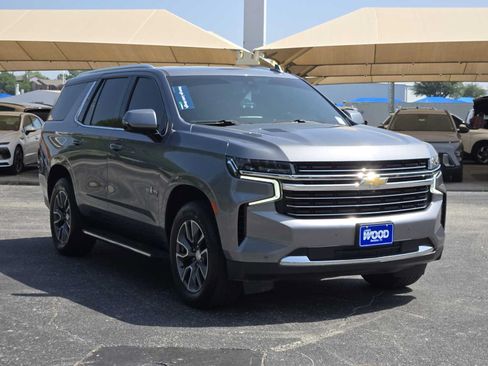 Certified 2022 Chevrolet Tahoe LT w/ Luxury Package RWD image 2