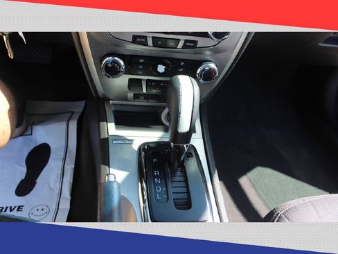 Used 2012 Ford Fusion SE FWD image 18