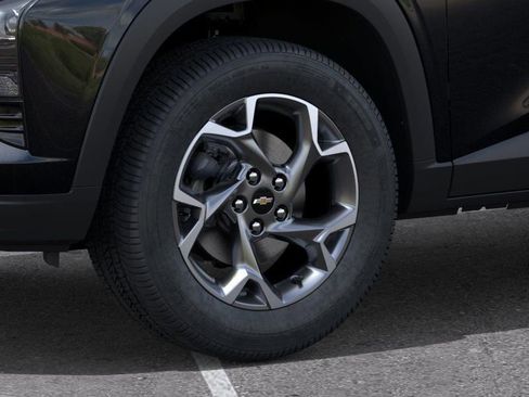 New 2025 Chevrolet Trax LT image 9