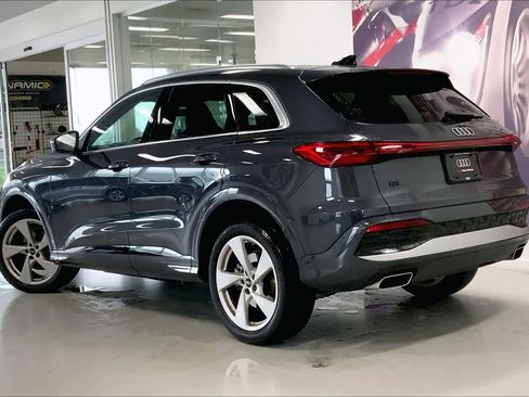 Used 2025 Audi Q5 Premium Plus w/ Premium Plus AWD/4WD image 4