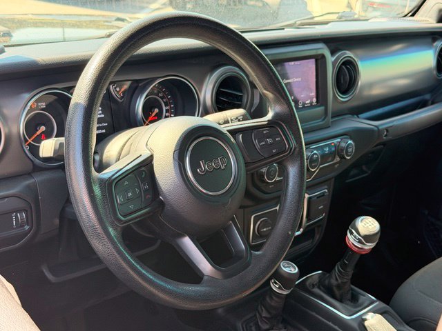 Used 2023 Jeep Gladiator Sport AWD/4WD image 16