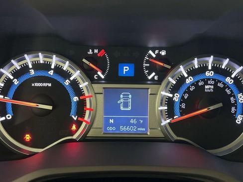 Used 2014 Toyota 4Runner Limited image 16