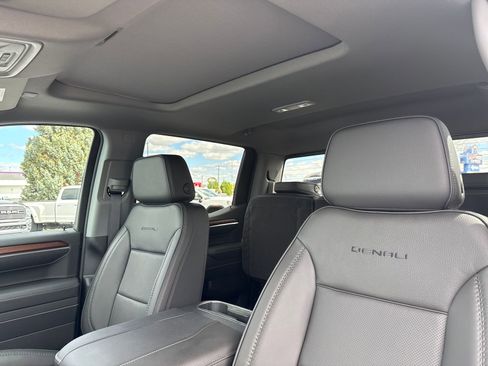 New 2026 GMC Sierra 1500 Denali w/ Denali Reserve Package AWD/4WD image 12