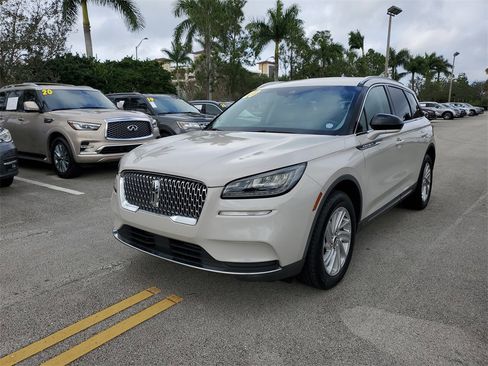 Certified 2020 Lincoln Corsair Standard w/ Convenience Package image 2