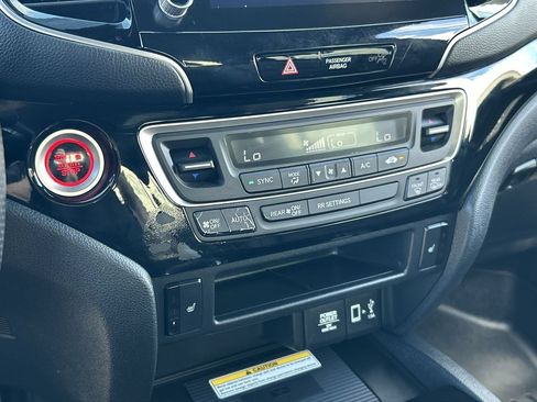 Used 2022 Honda Ridgeline Black Edition image 25