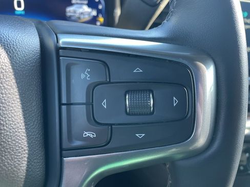 Used 2023 Chevrolet Silverado 1500 LT AWD/4WD image 16