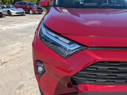 Used 2024 Toyota RAV4 XLE Premium image 10