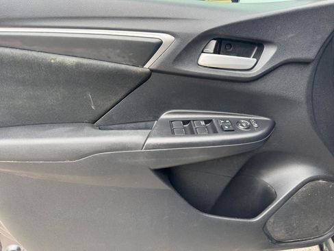Used 2019 Honda Fit LX image 17