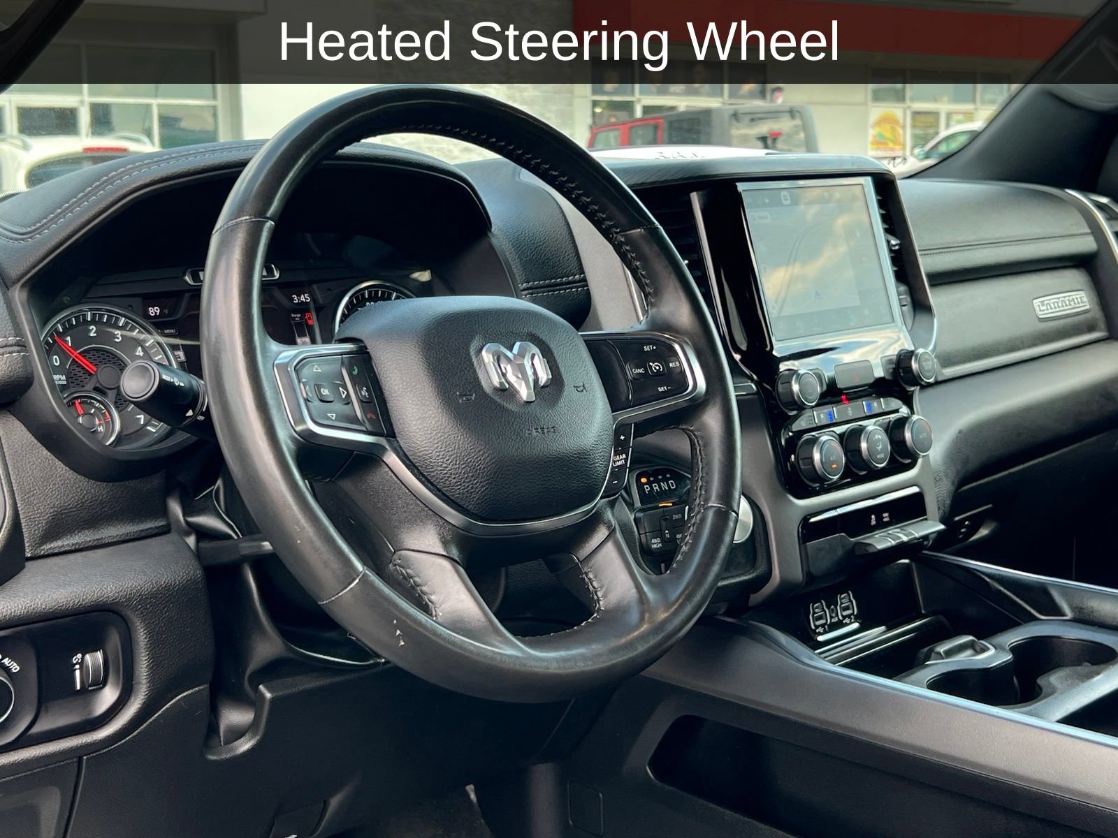 Used 2024 RAM 1500 Laramie AWD/4WD image 3