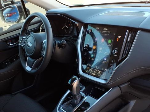 Certified 2025 Subaru Outback Premium w/ Popular Package #1A image 21