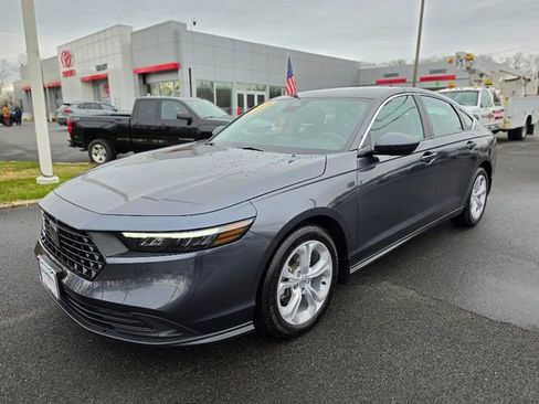 Used 2025 Honda Accord LX image 3