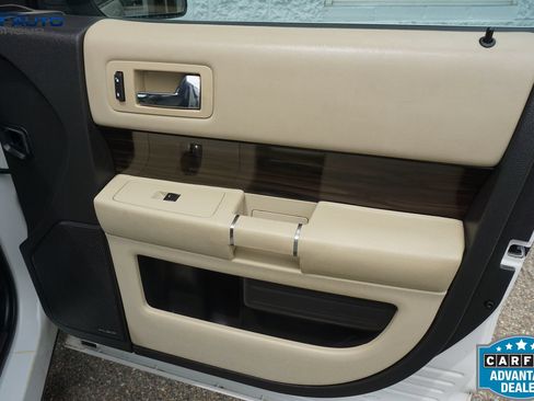 Used 2013 Ford Flex SEL FWD image 27