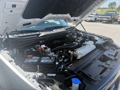 Used 2024 Ford F150 XLT w/ Mobile Office Package image 21