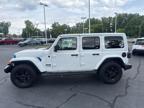 Used 2021 Jeep Wrangler Unlimited Sahara AWD/4WD image 4