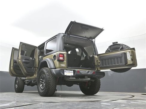 Used 2025 Jeep Wrangler Willys image 53