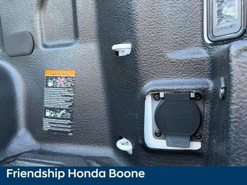 Used 2024 Chevrolet Silverado 1500 LT Trail Boss AWD/4WD image 38