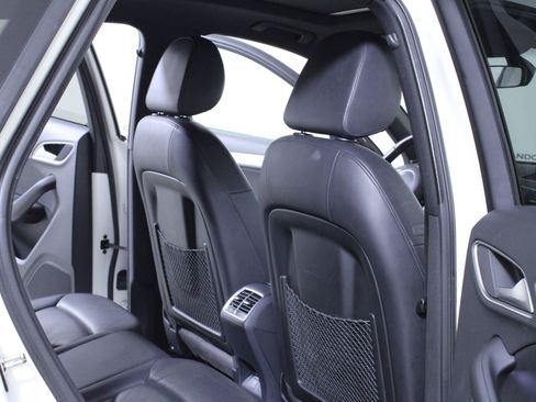 Used 2018 Audi Q3 2.0T Premium image 13