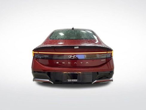New 2025 Hyundai Sonata Limited image 15