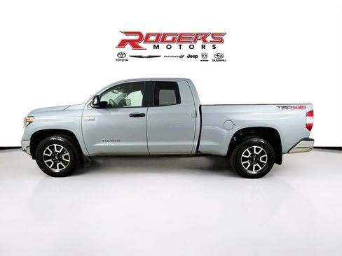 Certified 2021 Toyota Tundra SR5 w/ TRD Off-Road Package AWD/4WD image 9