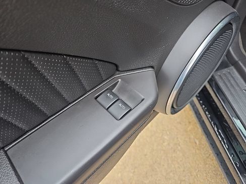 Used 2013 Ford Mustang Shelby GT500 RWD image 38