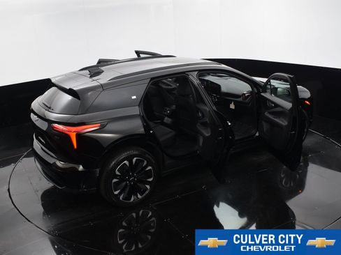 New 2025 Chevrolet Blazer EV RS image 40