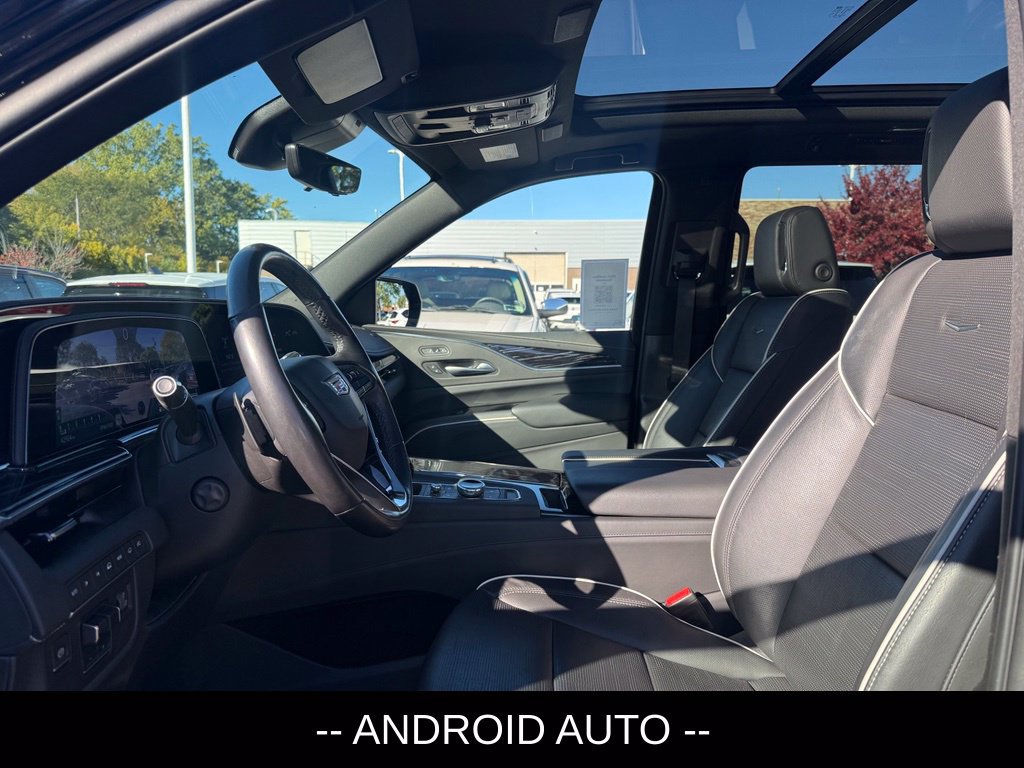 Used 2023 Cadillac Escalade Sport w/ LPO, ONYX Package AWD/4WD image 7
