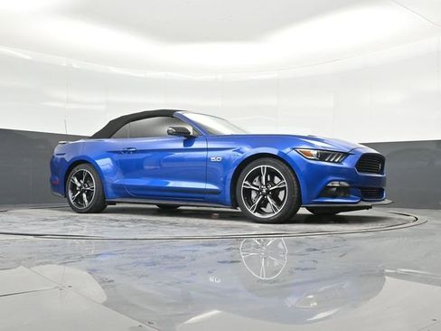 Used 2017 Ford Mustang GT Premium image 47