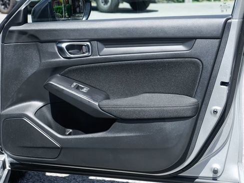 Used 2025 Honda Civic Sport image 36