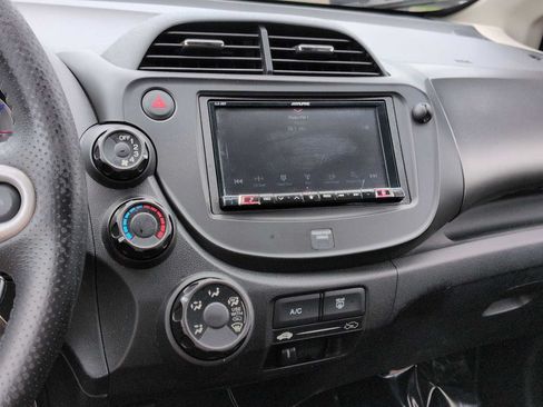 Used 2012 Honda Fit Sport image 28