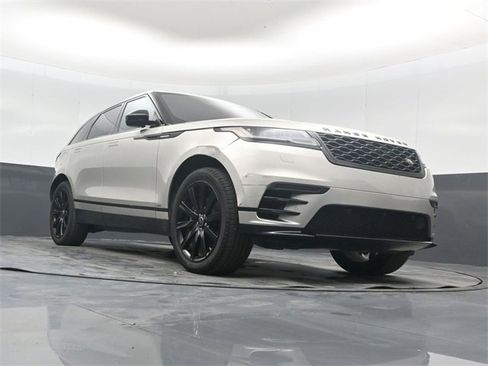 Used 2020 Land Rover Range Rover Velar R-Dynamic S image 44